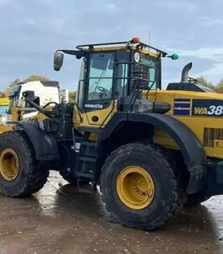 Погрузчик фронтальный KOMATSU WA 380-8, 2022 г.в., 2100 м/ч, б/у