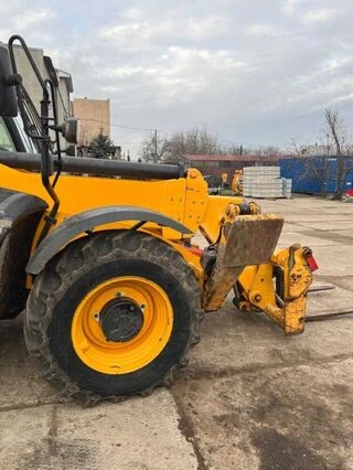 Телескопический погрузчик JCB 535-125, 2016 г., 6000 м/ч, б/у