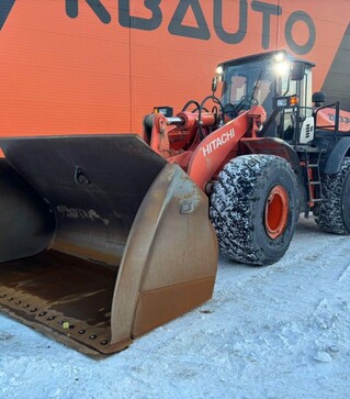 Погрузчик фронтальный Hitachi ZW 330-5B, 2015 г.в., 10119 м/ч, б/у
