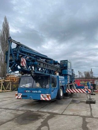 Кран башенный самоходный LIEBHERR MK80, 2001 г.в., б/у