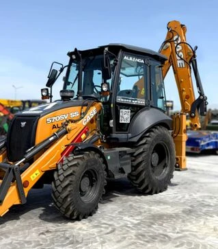 Екскаватор-навантажувач CASE 570SV SS 4WD