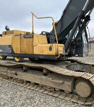 Екскаватор гусеничний VOLVO EC300DL, 2011 р.в., 12393 м/год, б/в (20010005)