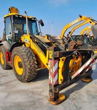 Экскаватор-погрузчик JCB 5CX WASTEMASTER, 2017 г.в., 5840 м/ч, б/у