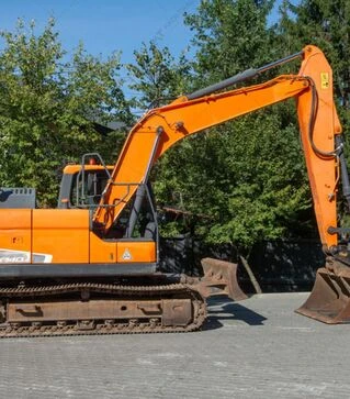 Экскаватор гусеничный DOOSAN DX 140 LC, 2018 г.в., 3694,3 м/час, б/у (5465)