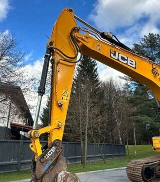 Экскаватор гусеничный JCB 220X LC, 2022 г.в., 3786 м/ч, б/у (5490)