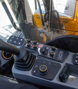 Экскаватор гусеничный JCB 140X L, 2020 г.в., 2673 м/ч, б/у (6436)