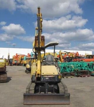 Экскаватор гусеничный YANMAR B4-6A, 2014 г.в., 2200 м/ч, б/у