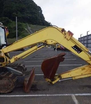 Экскаватор гусеничный YANMAR VIO70-3A, 2011 г.в., 3700 м/ч, б/у