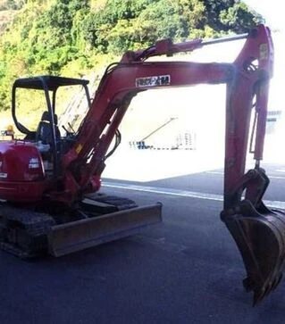 Екскаватор гусеничний KUBOTA U-40-5, 2015 р.в., 3300 м/год, б/в