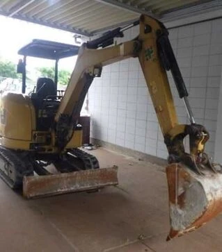 Екскаватор гусеничний CAT 303ECR, 2016 р.в., 1600 м/год, б/в