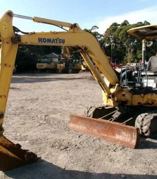 Экскаватор гусеничный KOMATSU PC40MR-3, 2014 г.в., 4500 м/ч, б/у