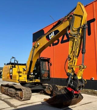 Экскаватор гусеничный Caterpillar 320 FL, 2016, г.в., 8078 м/ч, б/у