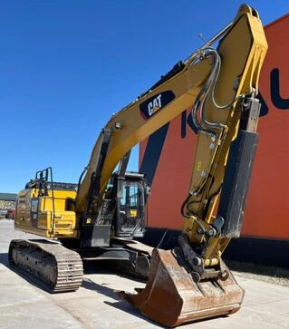 Экскаватор гусеничный Caterpillar 330 FL, 2018, г.в., 7137 м/ч, б/у
