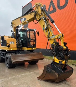 Экскаватор колесный Caterpillar M 316 F, 2016, г.в., 10870 м/ч, б/у