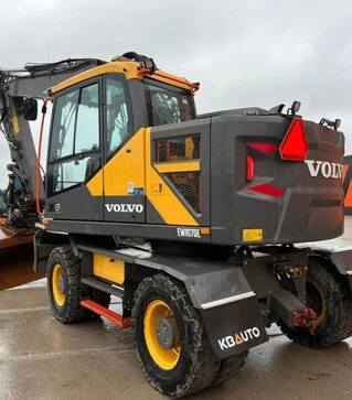 Екскаватор колісний Volvo EWR 170 E, 2022, р.в., 5739 м/год, б/в
