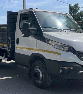 Самосвал УАК СКД-4 на IVECO Daily 70 с трехсторонней разгрузкой