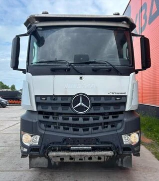 Самосвал Mercedes-Benz Arocs 3363 6x4, 2022 г.в., 124874 км, б/у