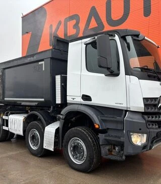 Самосвал Mercedes-Benz Arocs 4151 8x4, 2016 г.в., 64619 км, б/у