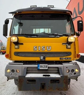 Самосвал Sisu E11 420 8x2, 2003 г.в., 701334 км, б/у