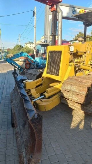 Бульдозер Caterpillar D4C, 2001 г.в., б/у