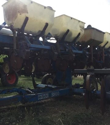 Сеялка механическая Kinze 2300, 2005 г.в, б/у - фото 3