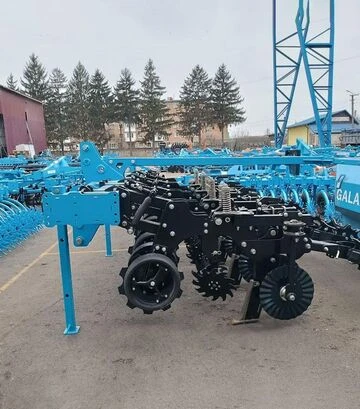Агрегат полосовой обработки AGROKALINA Yastrip Strip-till 4 M Ft, навесной, сплошная рама - фото 2