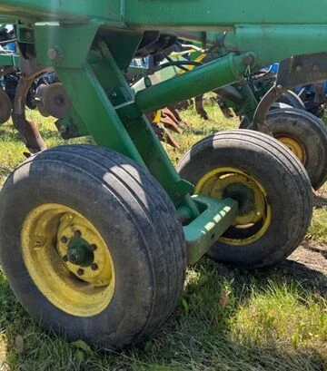 Глубокорыхлитель дисковый John Deere 2700, 7 стоек, гладкие диски, б/у - фото 3
