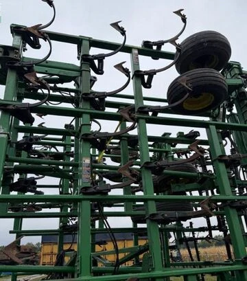 Культиватор John Deere 2210, 15,6 м, з пружинною бороною та котками, б/в - фото 3