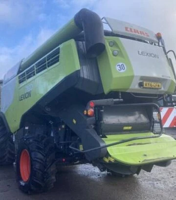 Зерноуборочный комбайн Claas Lexion 760, 2016 г.в, 1875 м/ч, б/у - фото 2