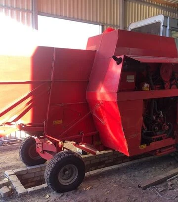 Зернозбиральний комбайн Massey Ferguson 330, 2000 р.в, 5000 м/год, б/в - фото 2