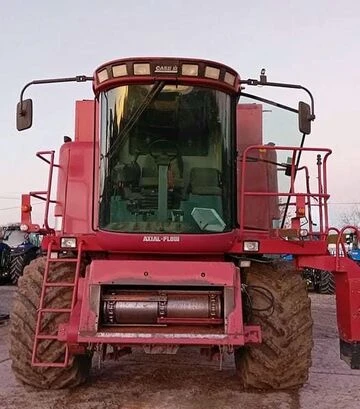 Зерноуборочный комбайн Case IH 2388, 2000 г.в, 3900 м/ч, б/у - фото 2