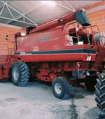 Зернозбиральний комбайн Case IH 1640, 1990 р.в, 2990 м/год, б/в - фото 2