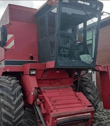 Зерноуборочный комбайн Case IH 1680, 1992 г.в, 4000 м/ч, б/у - фото 2