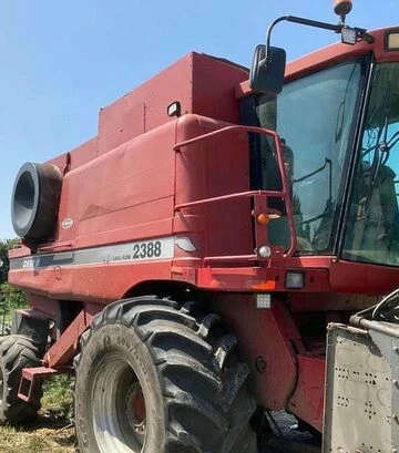 Зерноуборочный комбайн Case IH 2388, 2006 г.в, 7262 м/ч, б/у - фото 2