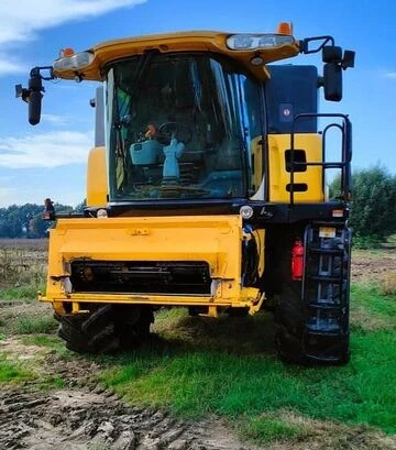Зернозбиральний комбайн New Holland CX 860, 2003 р.в, 4100 м/год, б/в - фото 2
