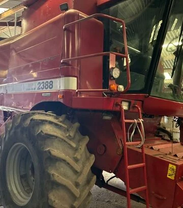 Зернозбиральний комбайн Case IH 2388, 2000 р.в, 3600 м/год, б/в - фото 3