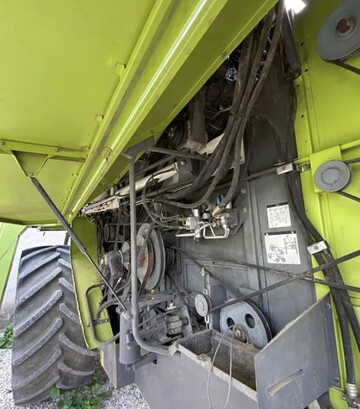 Зерноуборочный комбайн Claas Avero 240, 2010 г.в, 2900 м/ч, б/у - фото 3