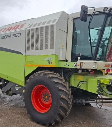 Зерноуборочный комбайн Claas Mega 360, 2006 г.в, 3340 м/ч, б/у - фото 3