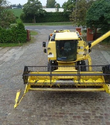 Зернозбиральний комбайн New Holland TC 54, 2007 р.в, 1863 м/год, б/в - фото 2