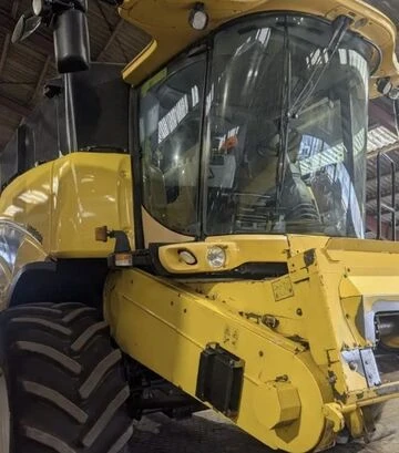 Зерноуборочный комбайн New Holland CX840, 2003 г.в, 3325 м/ч, б/у - фото 2