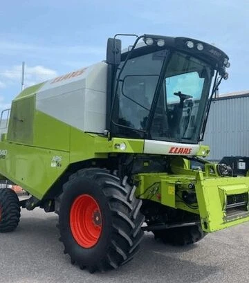 Зернозбиральний комбайн Claas Avero 240, 2011 р.в, 1721 м/год, б/в - фото 2