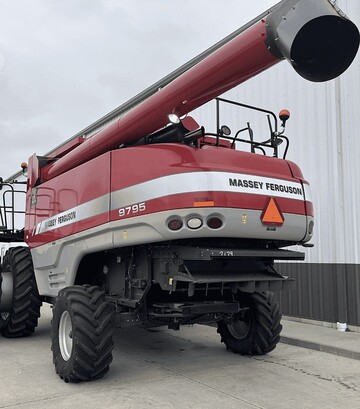 Зернозбиральний комбайн Massey Ferguson 9795, 2010 р.в, 1937 м/год, б/в - фото 3