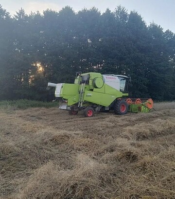 Зернозбиральний комбайн Claas Avero 240, 2017 р.в, 500 м/год, б/в - фото 2
