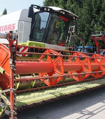 Зернозбиральний комбайн Claas Lexion 570, 2100 м/год, б/в - фото 2