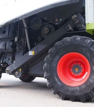 Зернозбиральний комбайн Claas Lexion 570, 2100 м/год, б/в - фото 3