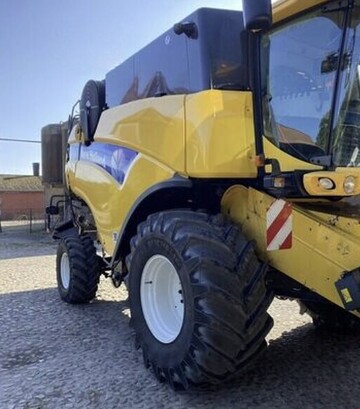 Зернозбиральний комбайн New Holland CX 8040, 2010 р.в, 2637 м/год, б/в - фото 2