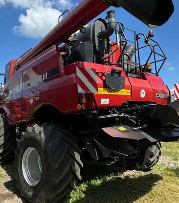 Зерноуборочный комбайн Case IH Axial-Flow 8230, 2014 г.в, 3850 м/ч, б/у - фото 3