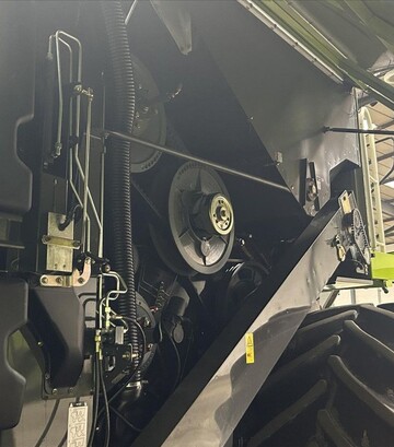 Зернозбиральний комбайн Claas Lexion 650, 2012 р.в, 2643 м/год, б/в - фото 3