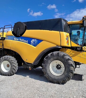 Зернозбиральний комбайн New Holland CX 8090, 2013 р.в, 2692 м/год, б/в - фото 2