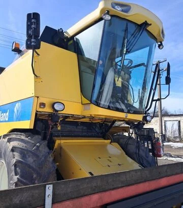 Зерноуборочный комбайн New Holland TC 5080, 2013 г.в, 3700 м/ч, б/у - фото 2